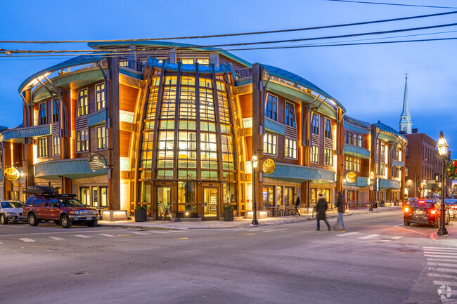 Hearth Market is nearby South End and has a variety of food and drinks in  Portsmouth, NH.