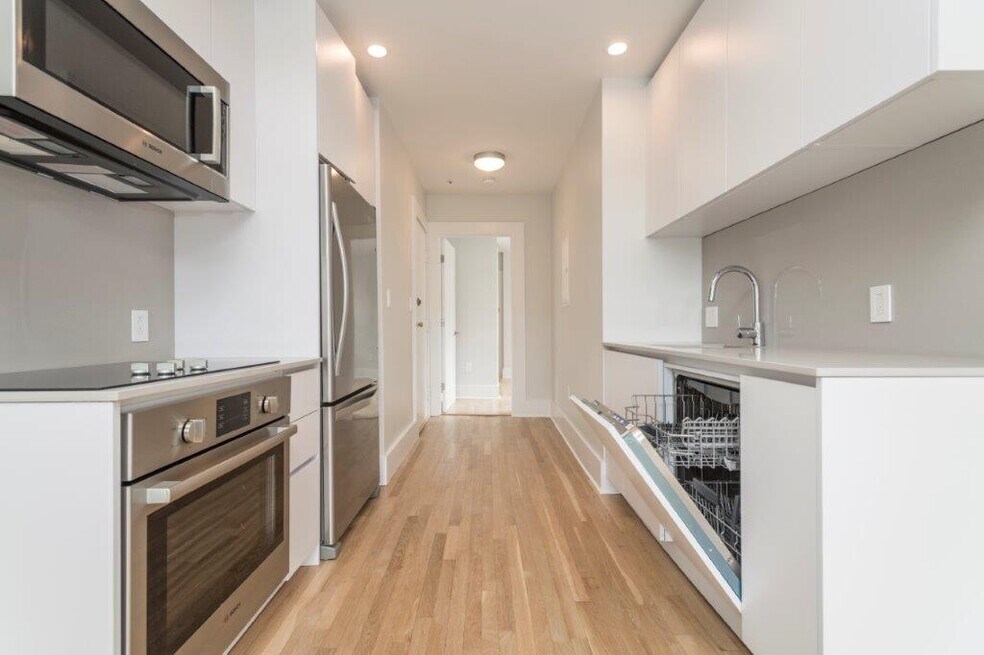 15 Elko St unit A4, Brighton, MA 02135 - photo 1