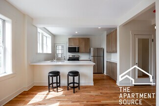 3349 W Balmoral Ave Unit 1, Chicago, IL 60625