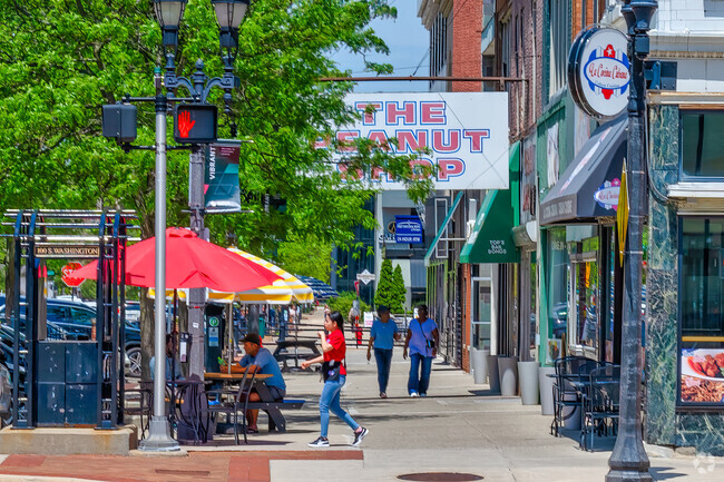 La Cocina Cubana, a Cuban restaurant in Downtown Lansing has outside dining in the summer..