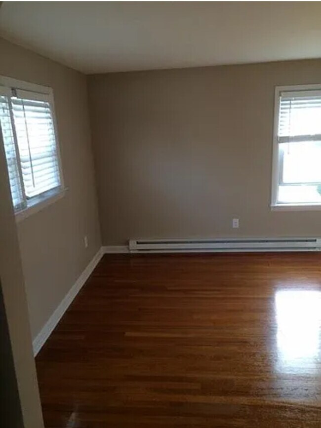24 Waterman St unit 2, Cumberland, RI 02864 - photo 5