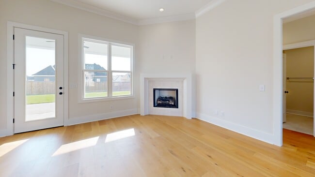 488 Aurora Cir, Canton, MS 39046 - photo 2