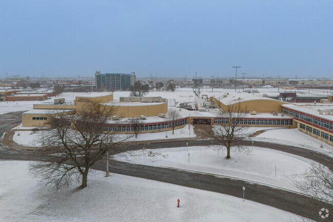 Cheektowaga High School teaches grades 9 to 12.