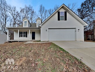 5106 Bird Rd, Gainesville, GA 30506