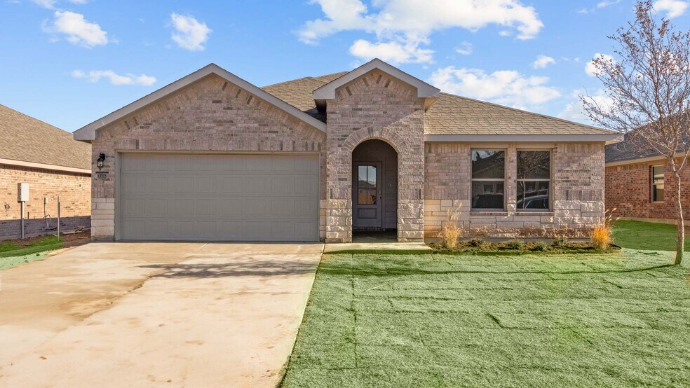 204 E 15th St unit 37029249, Wolfforth, TX 79382 - photo 1