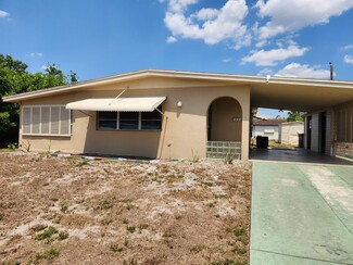 324 Canyon Dr N, Lehigh Acres, FL 33936