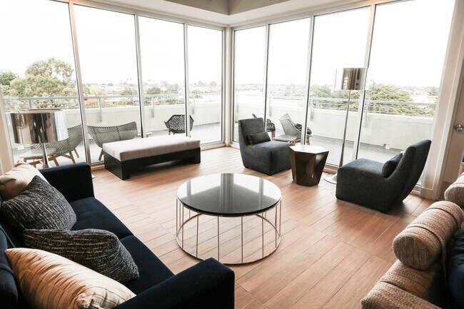 56 Triton Park Ln unit ID1273383P, Foster City, CA 94404 - photo 2