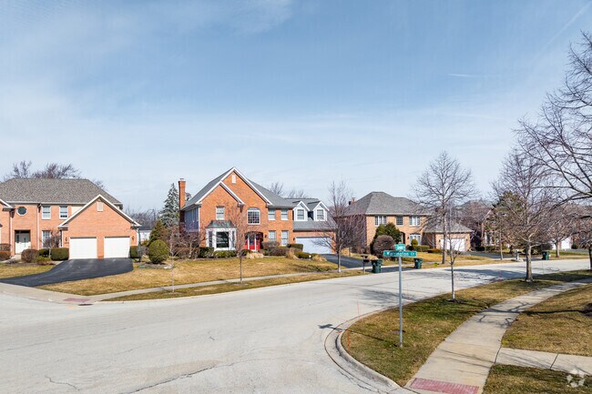 The Willows features wide streets and sidewalks for excellent walkability.