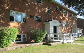 900-906 E Sturgis St, Saint Johns, MI 48879