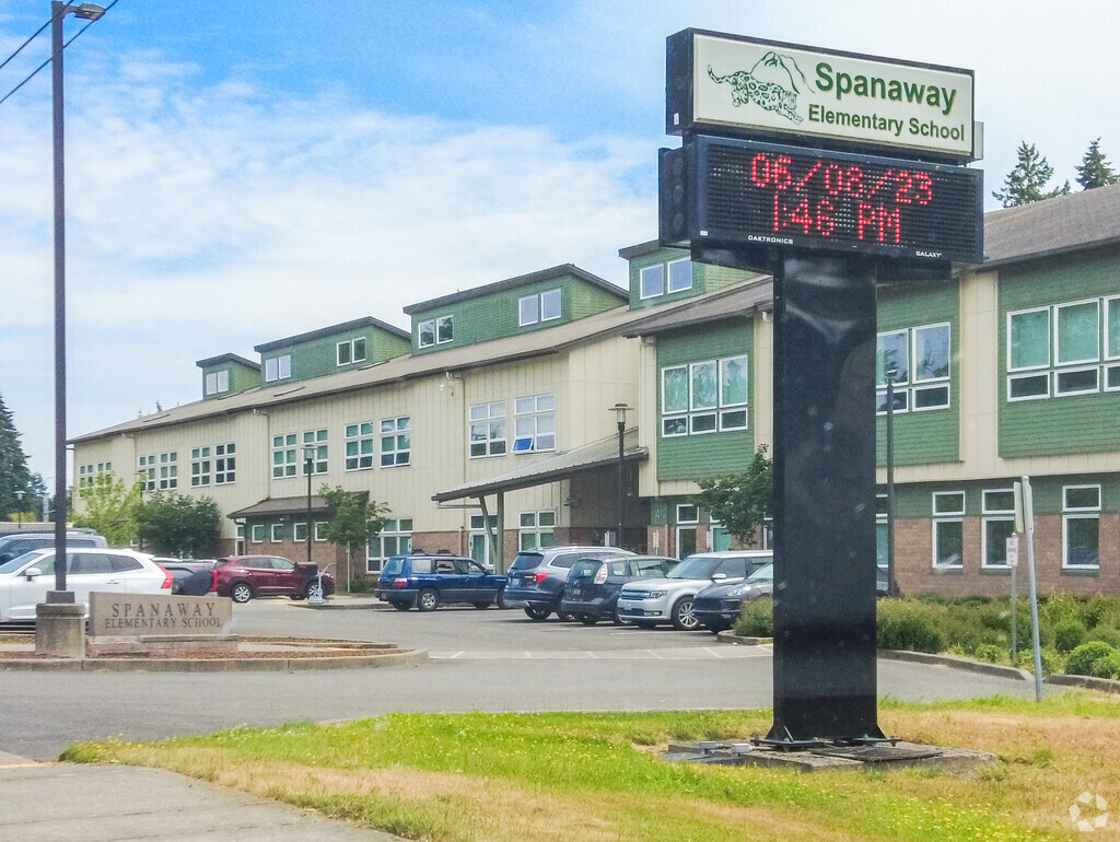 Spanaway Elementary School serves the students of Spanaway, WA.