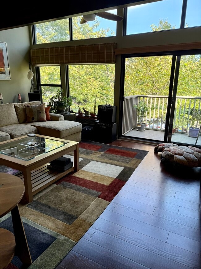 1465 E Putnam Ave Unit 217, Old Greenwich, CT 06870