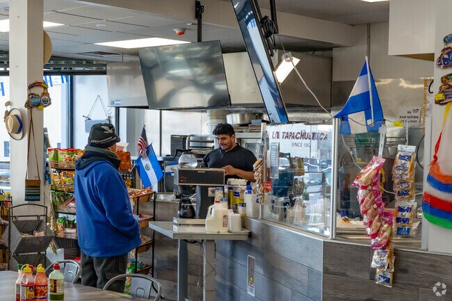 La Tapachuteca is a favorite El Salvadoran restaurant in Hempstead.