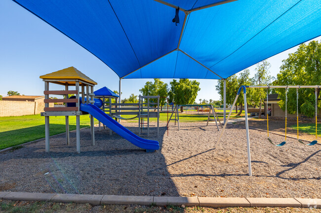 Join our close-knit community of faith and learning at Thunderbird Christian Elementary.