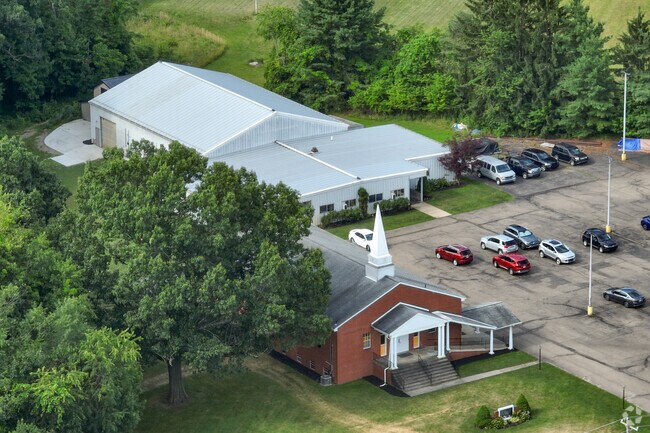 Bethel Christian School has a student-teacher ratio of 2 to 1.