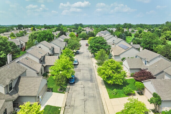 Briarwood's Oakbrook Condos feature attached garages along with plenty of street parking.