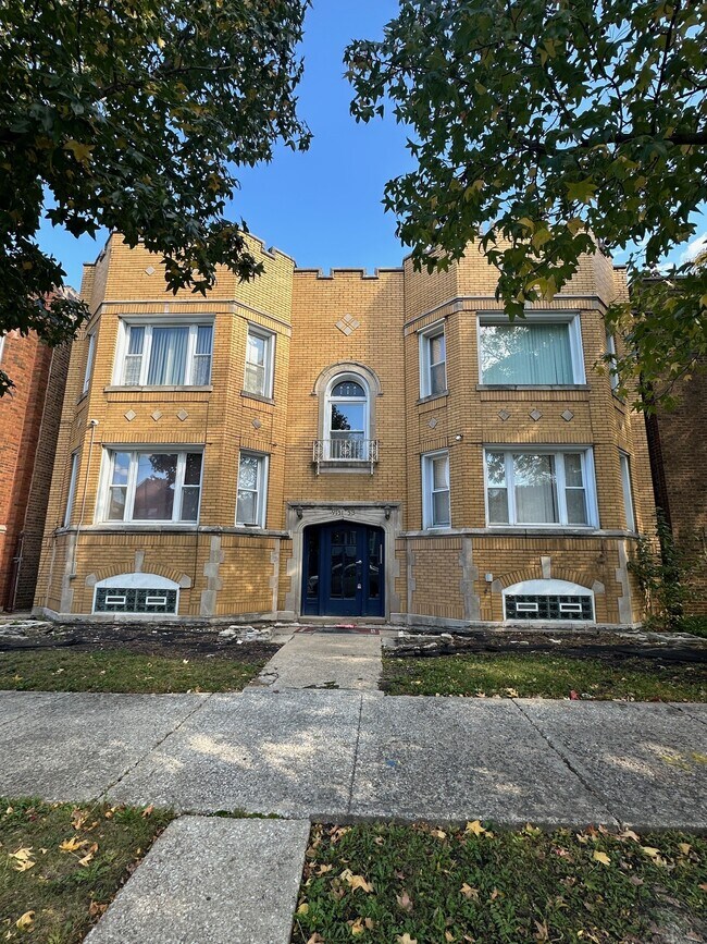 9151 S Ada St unit 2N, Chicago, IL 60620 - photo 3