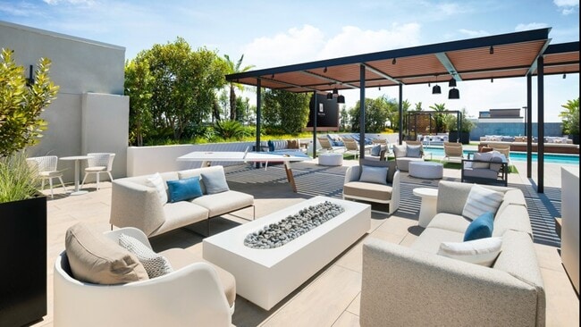 The Row at Red Hill, Santa Ana, CA 92705 - photo 6