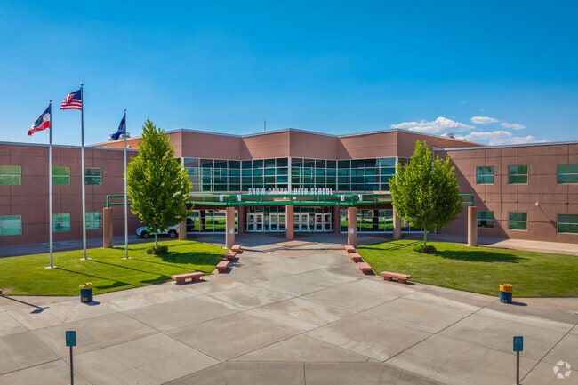 Snow Canyon High School
