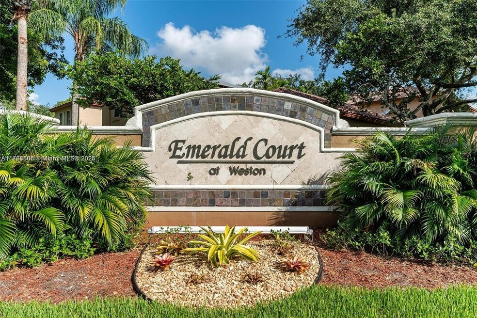 16225 Emerald Cove Rd, Weston, FL 33331 - photo 1