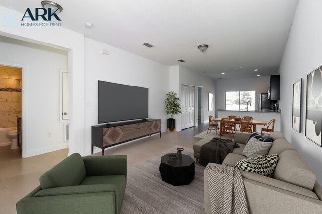 532 Imperial Place, Kissimmee, FL 34758 - photo 3