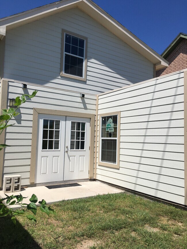 2809 Melanie Dr, Pharr, TX 78577 - photo 6