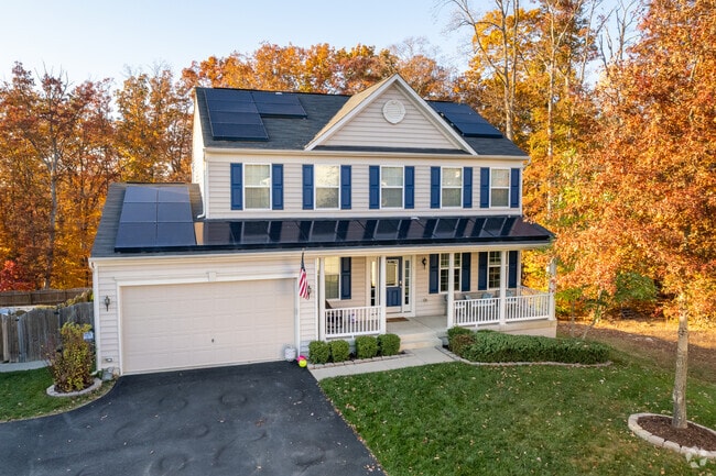 Homes in Stafford feature large covered front porches.