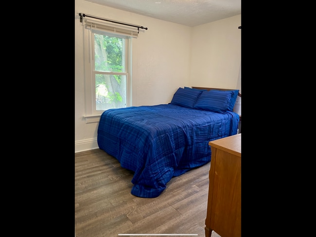 120 Lathrop St, Lansing, MI 48912 - photo 7