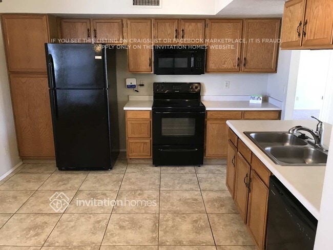 8833 W Windsor Ave, Phoenix, AZ 85037 - photo 4