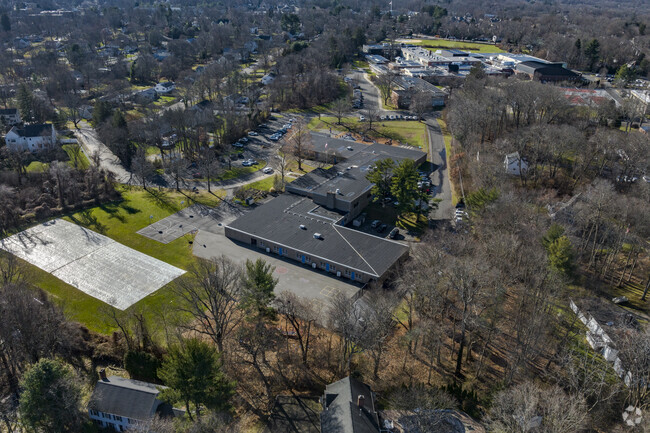 Jennings Elementary School at 31 Palm Drive in Fairfield, CT.