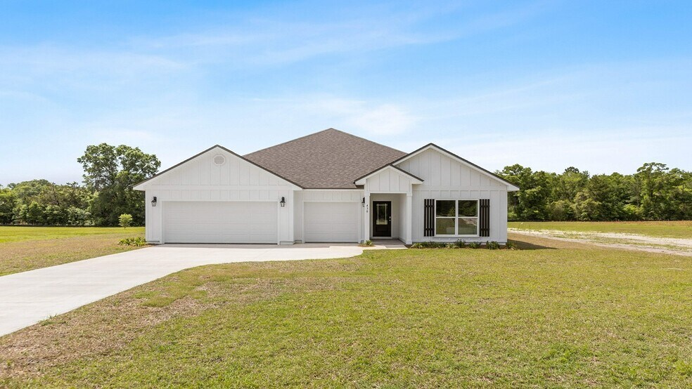 430 Golden Loop unit 36208743, Crawfordville, FL 32327 - photo 1