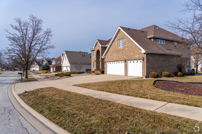 There are many modern traditional homes in South Holland.