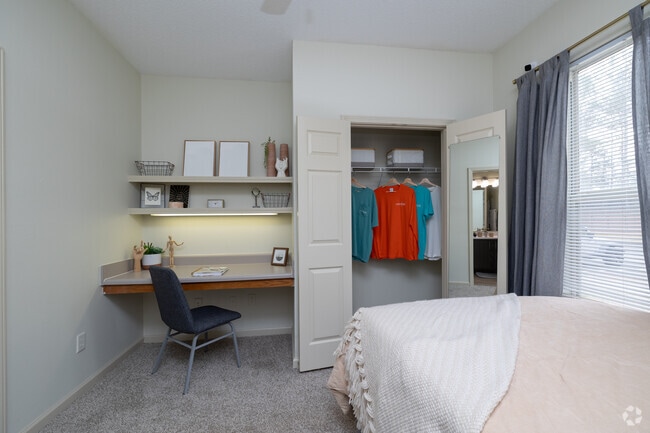 4BR, 4BA - 1,442SF - Bedroom