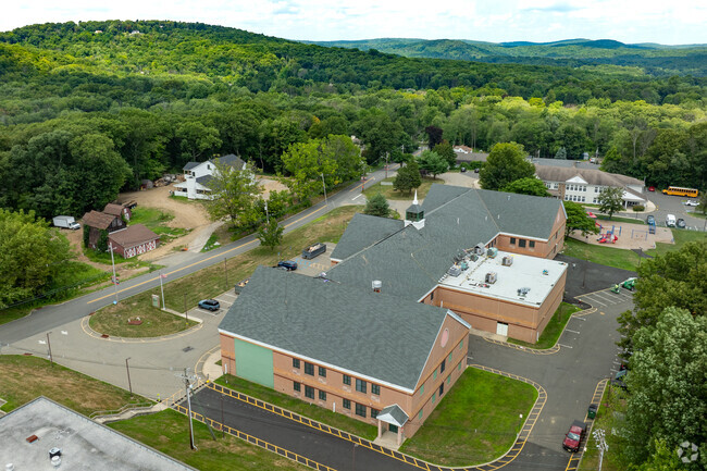 Kiel Elementary School is above-average public school in Kinnelon for grades K-2.
