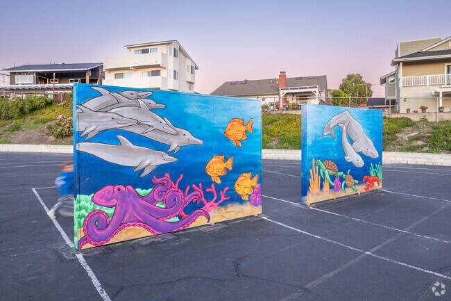 Palisades Elementary School's artworks emphasizes the beaches and oceans.
