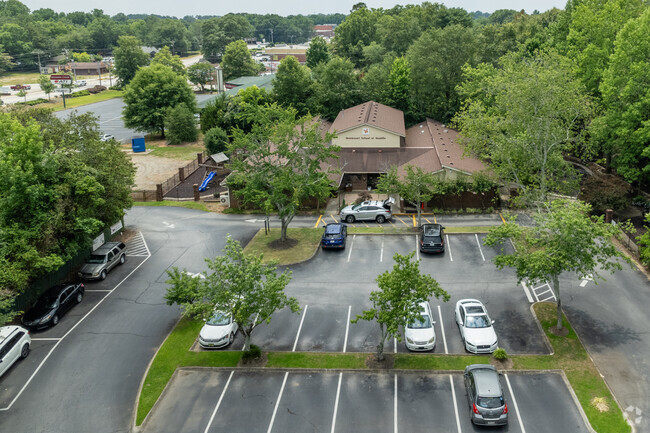 Montessori School of Mauldin is located close to Mauldin downtown.