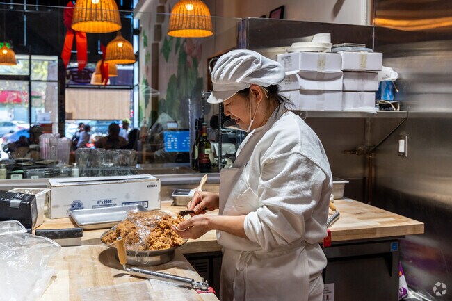Adams Point residents can find fresh, handmade dumplings at Dumpling Hours.