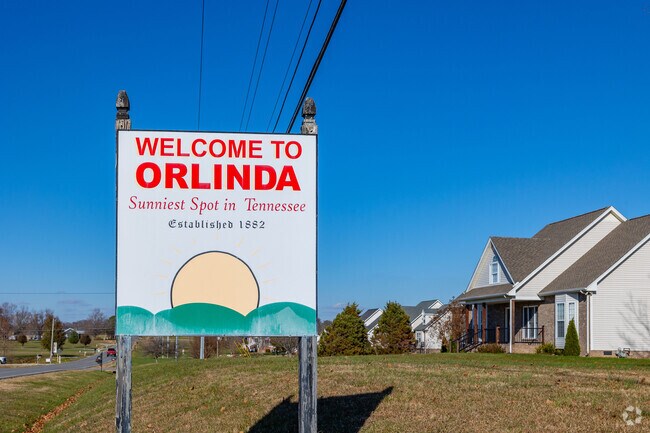 Orlinda is the sunniest spot in Tennessee with 206 days of sun on average.