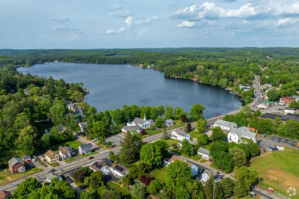 Neighborhood_East Brookfield_V2_021424