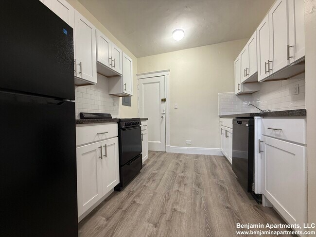 11 Vinal St unit 7, Brighton, MA 02135 - photo 7