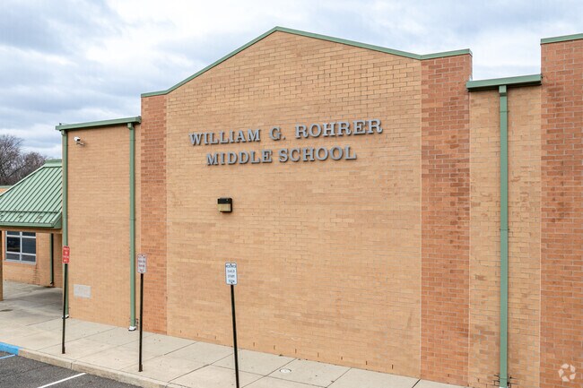 William G Rohrer Middle School