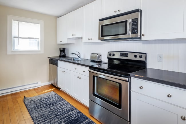 15 L St, Hampton, NH 03842 - photo 7