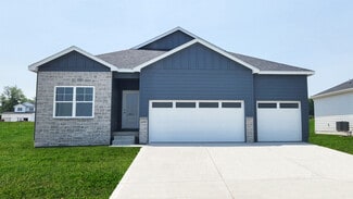 600 NW Concord Ln, Waukee, IA 50263