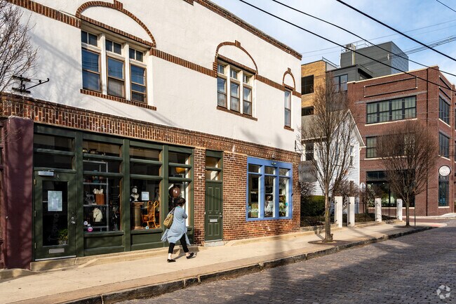 Residents can walk around the community for local shops and dinning.