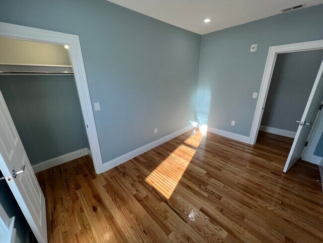 27 Forest St unit 27-1, Cambridge, MA 02140 - photo 4