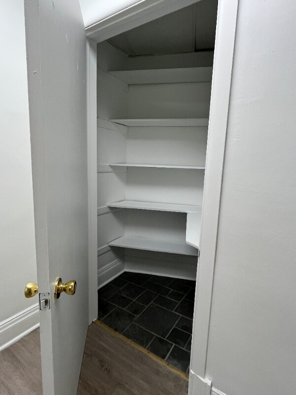 1411 McColloch St unit 2B, Wheeling, WV 26003 - photo 4