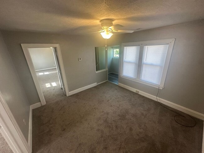 2317 Broad St unit . 5, Parkersburg, WV 26101 - photo 4