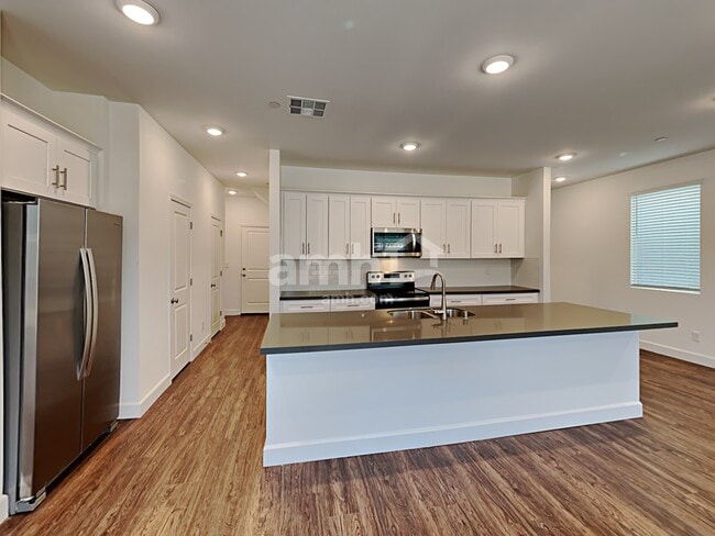 3376 Blodwen St, Las Vegas, NV 89129 - photo 3