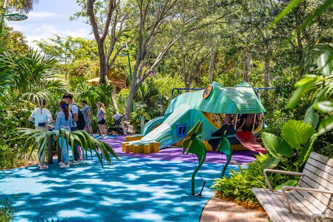 Pinecrest Gardens is a fun place to relax and explore the great Florida outdoors.