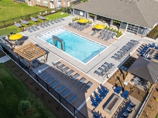 385 Plano Rd, Bowling Green, KY 42104