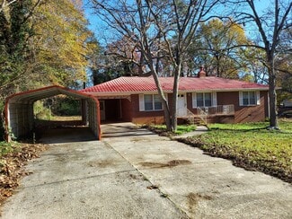 115 Simpson St, Iva, SC 29655